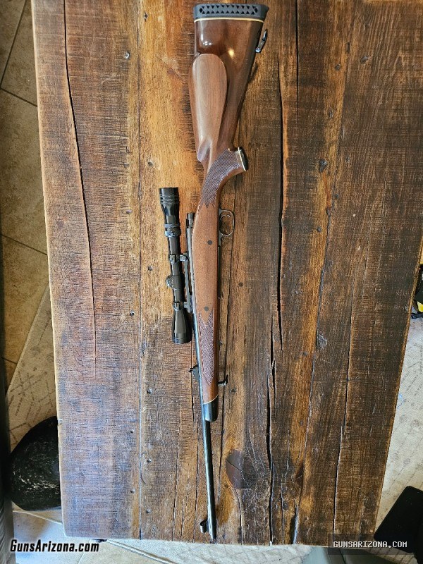 Winchester Model 70 7mm Rem Mag/w Redfield Scope