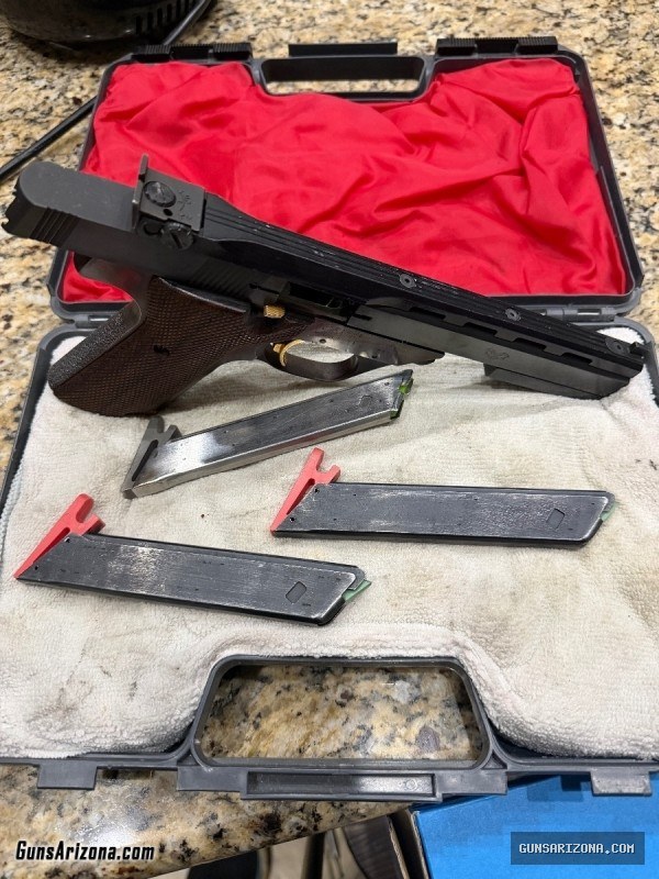 High Standard Victor Pistol 22 LR