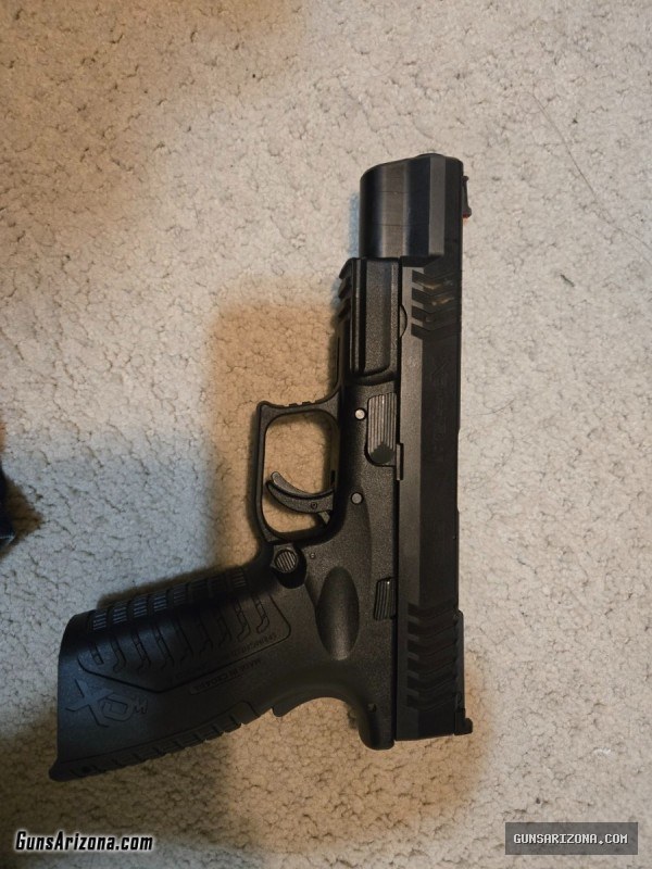 Springfield Armory XD-M 5.25 - .45ACP - Fiber Optic Sight - Holster - 3 Magazines