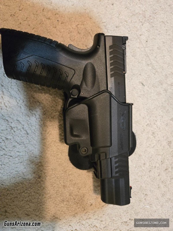Springfield Armory XD-M 5.25 - .45ACP - Fiber Optic Sight - Holster - 3 Magazines