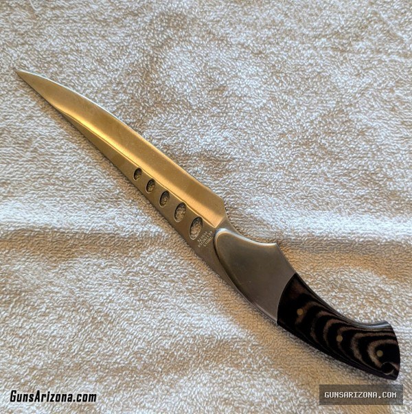 Tomahawk custom stainless steel knife