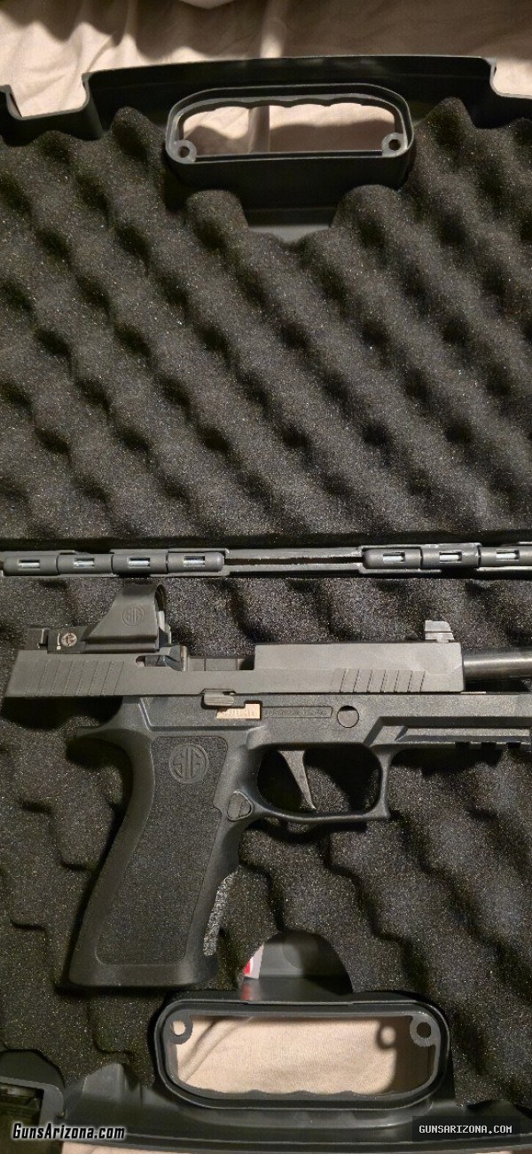 SIG SAUER P320 X-Full Size 9mm Pistol w/ Romeo1 PRO Reflex Sight
