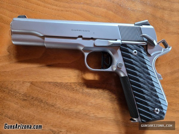 Springfield Government .45acp  *extras included