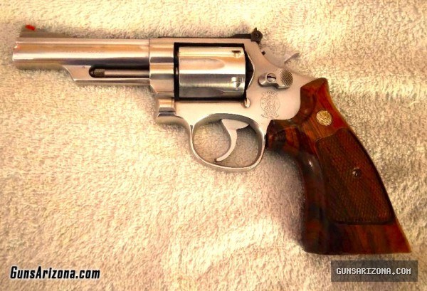 Smith & Wessom Model 66-2 4"