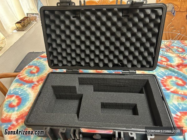 HARD CASE 4 UR PEWS & STUFF