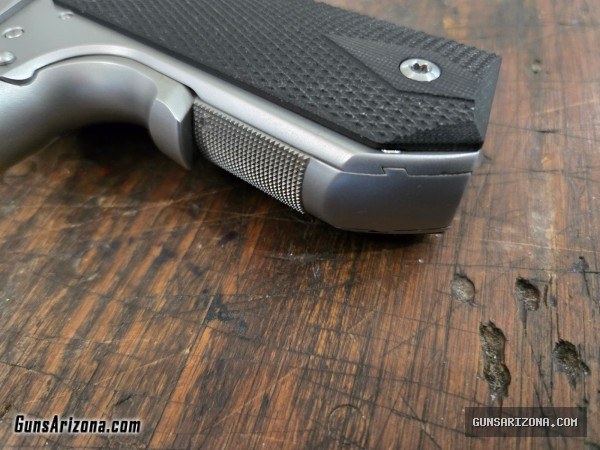 Springfield Government .45acp  *extras included