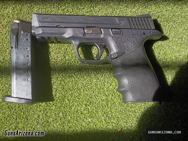 M P 40 Smith & Wesson